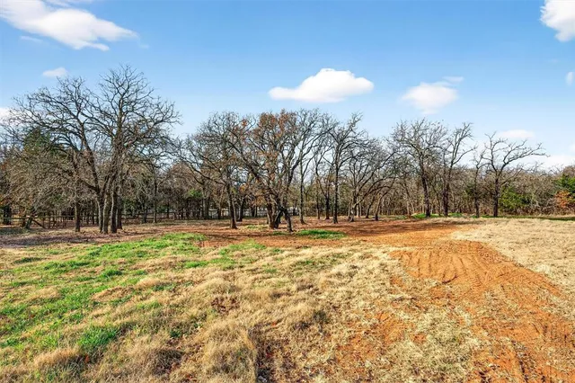 $679,000 | 7154 Farm To Market Road 922, Valley View, TX 76272