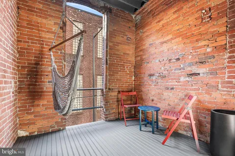 $475,000 | 205 Cuthbert Street, Unit 201, Philadelphia, PA 19106