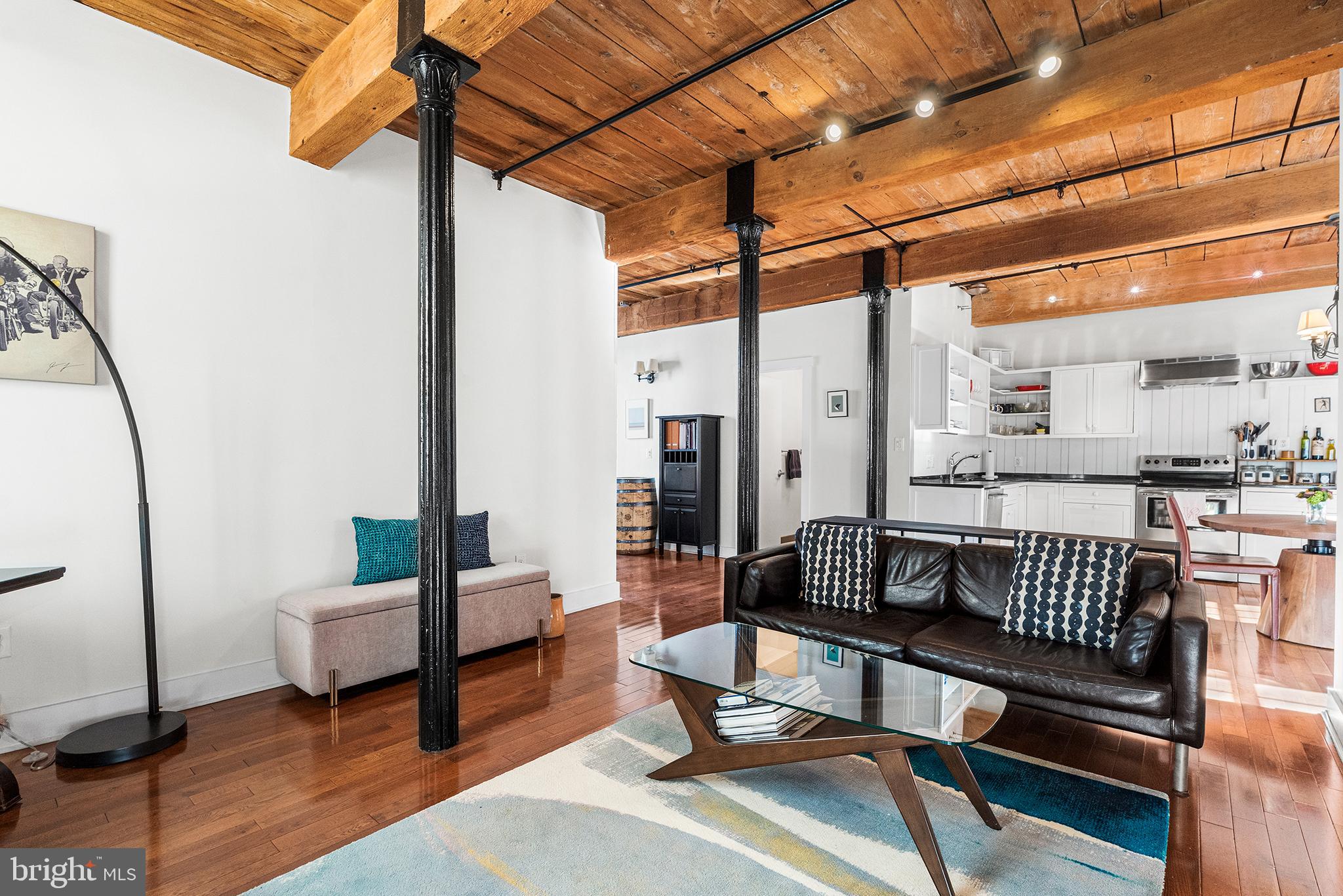 205 Cuthbert Street, Unit 201 Philadelphia, PA 19106 - Photo 20 of 41