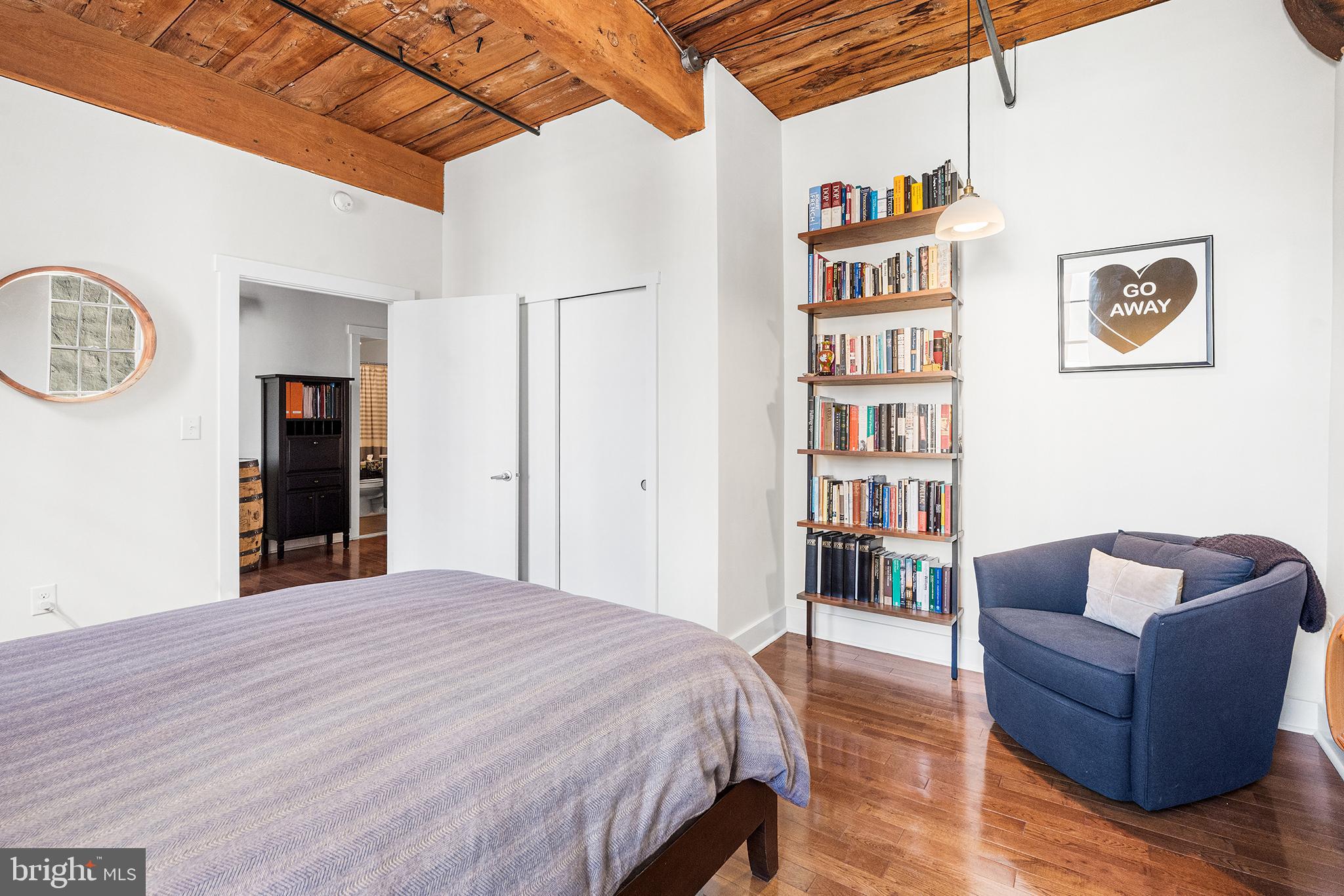 205 Cuthbert Street, Unit 201 Philadelphia, PA 19106 - Photo 25 of 41