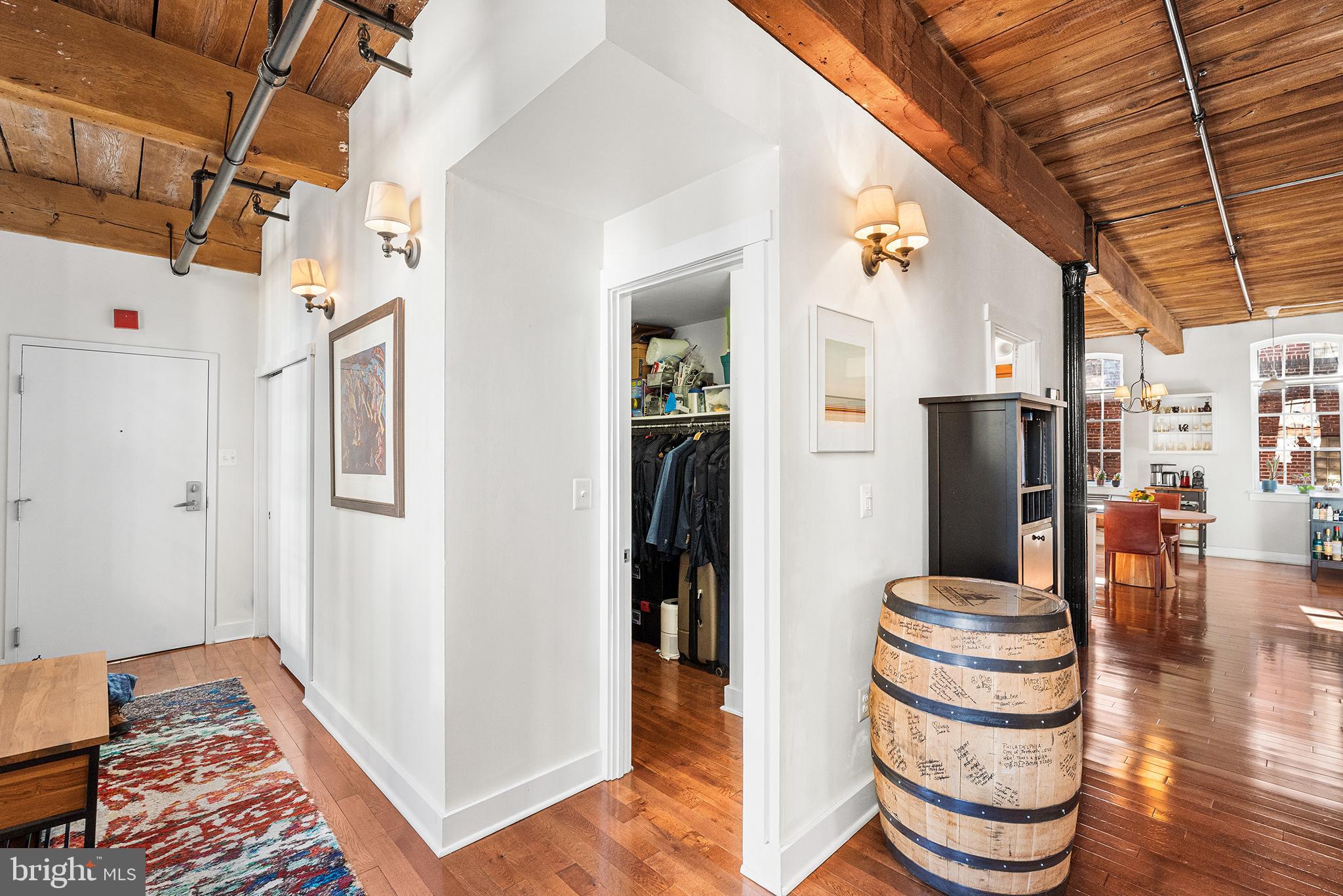 205 Cuthbert Street, Unit 201 Philadelphia, PA 19106 - Photo 28 of 41