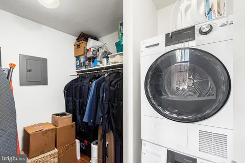 $475,000 | 205 Cuthbert Street, Unit 201, Philadelphia, PA 19106