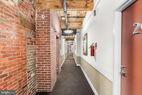 $475,000 | 205 Cuthbert Street, Unit 201, Philadelphia, PA 19106