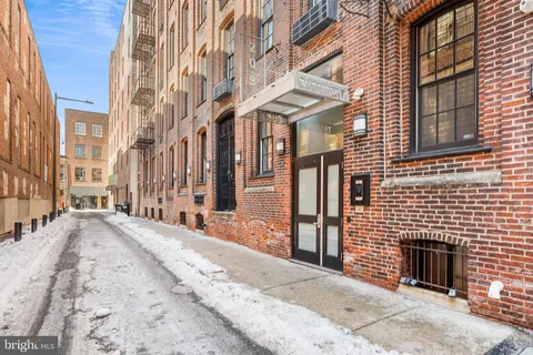$475,000 | 205 Cuthbert Street, Unit 201, Philadelphia, PA 19106