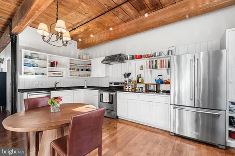 $475,000 | 205 Cuthbert Street, Unit 201, Philadelphia, PA 19106