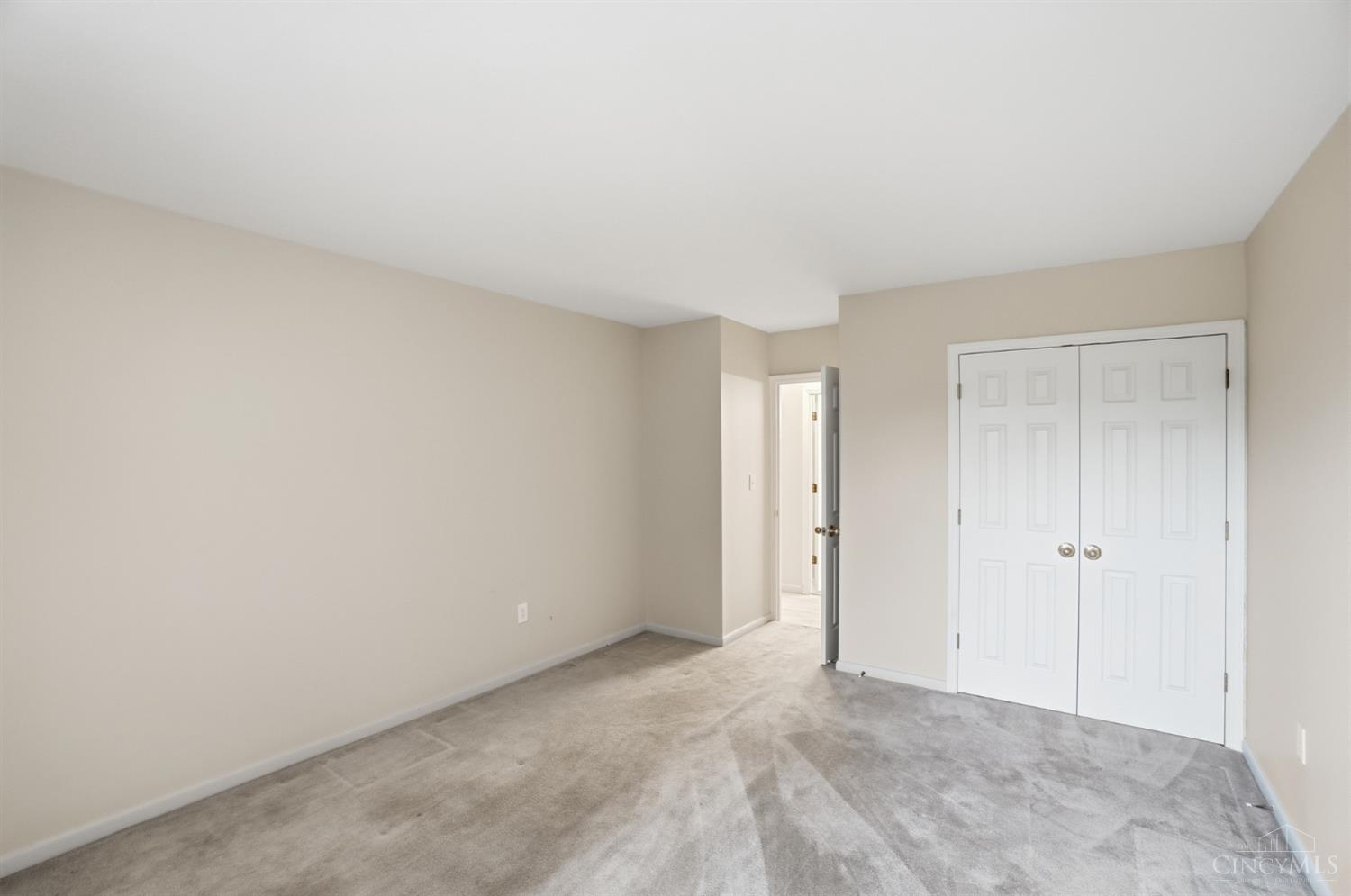 2444 Madison Road, Unit 408 Cincinnati, OH 45208 - Photo 28 of 49