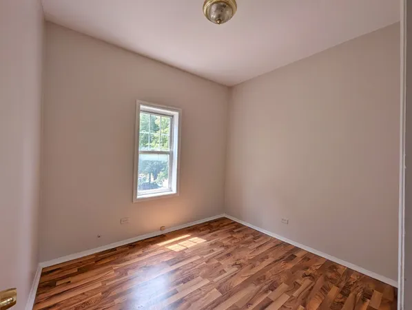 $3,800 | 1825 North Kedzie Avenue, Unit 1, Chicago, IL 60647