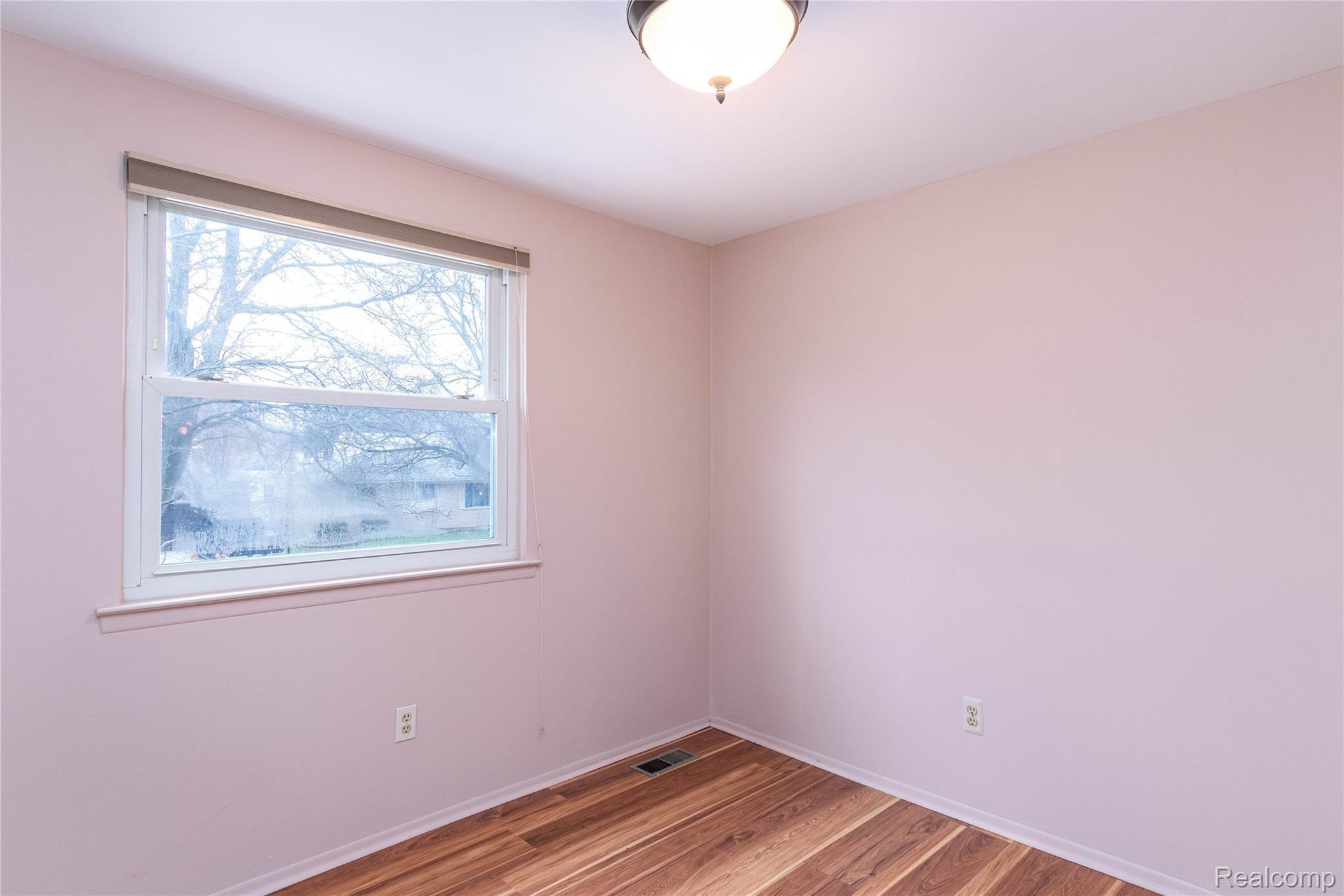 637 Merrimac Road Canton, MI 48188 - Photo 28 of 31 28.Bed3