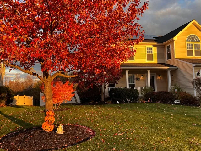 $479,900 | 2104 Stablegate Drive, Canandaigua Town, NY 14424