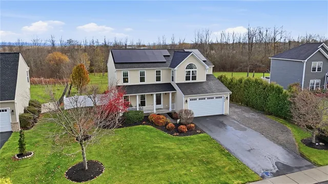 $479,900 | 2104 Stablegate Drive, Canandaigua Town, NY 14424