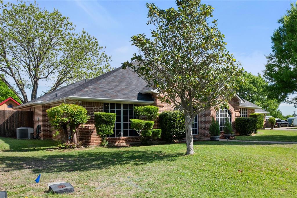 2800 Coventry Road Crowley, TX 76036 - Photo 1 of 39
