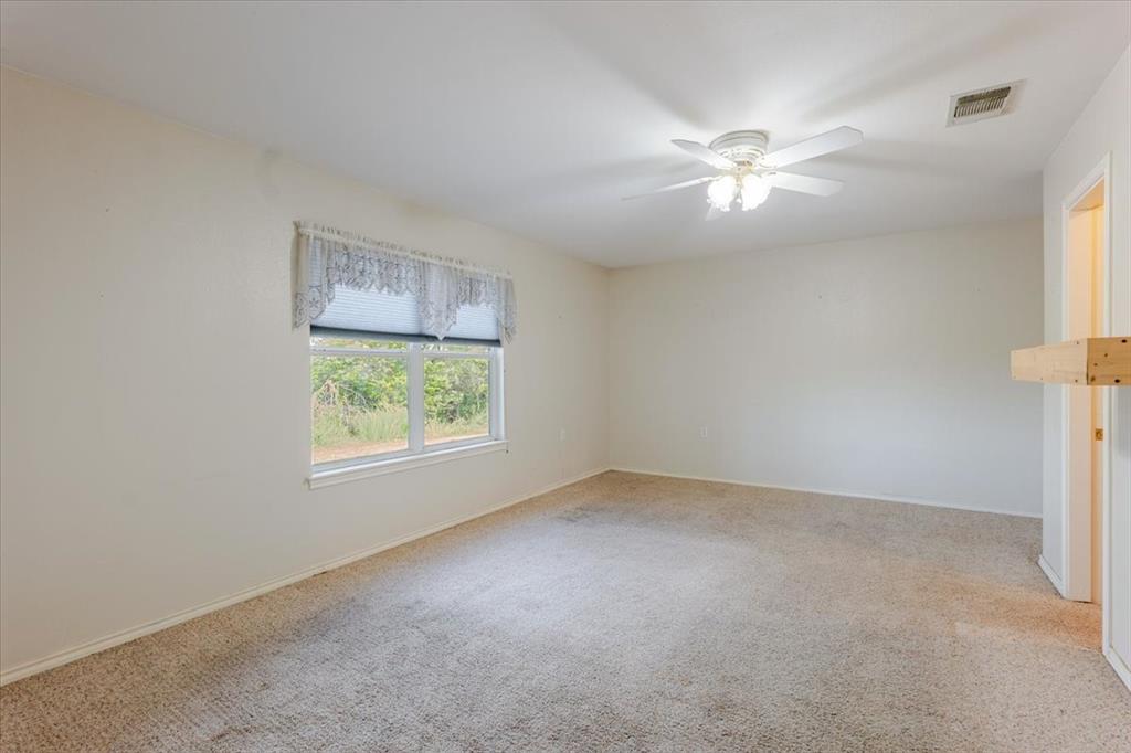 2400 Carter Road Springtown, TX 76082 - Photo 12 of 36
