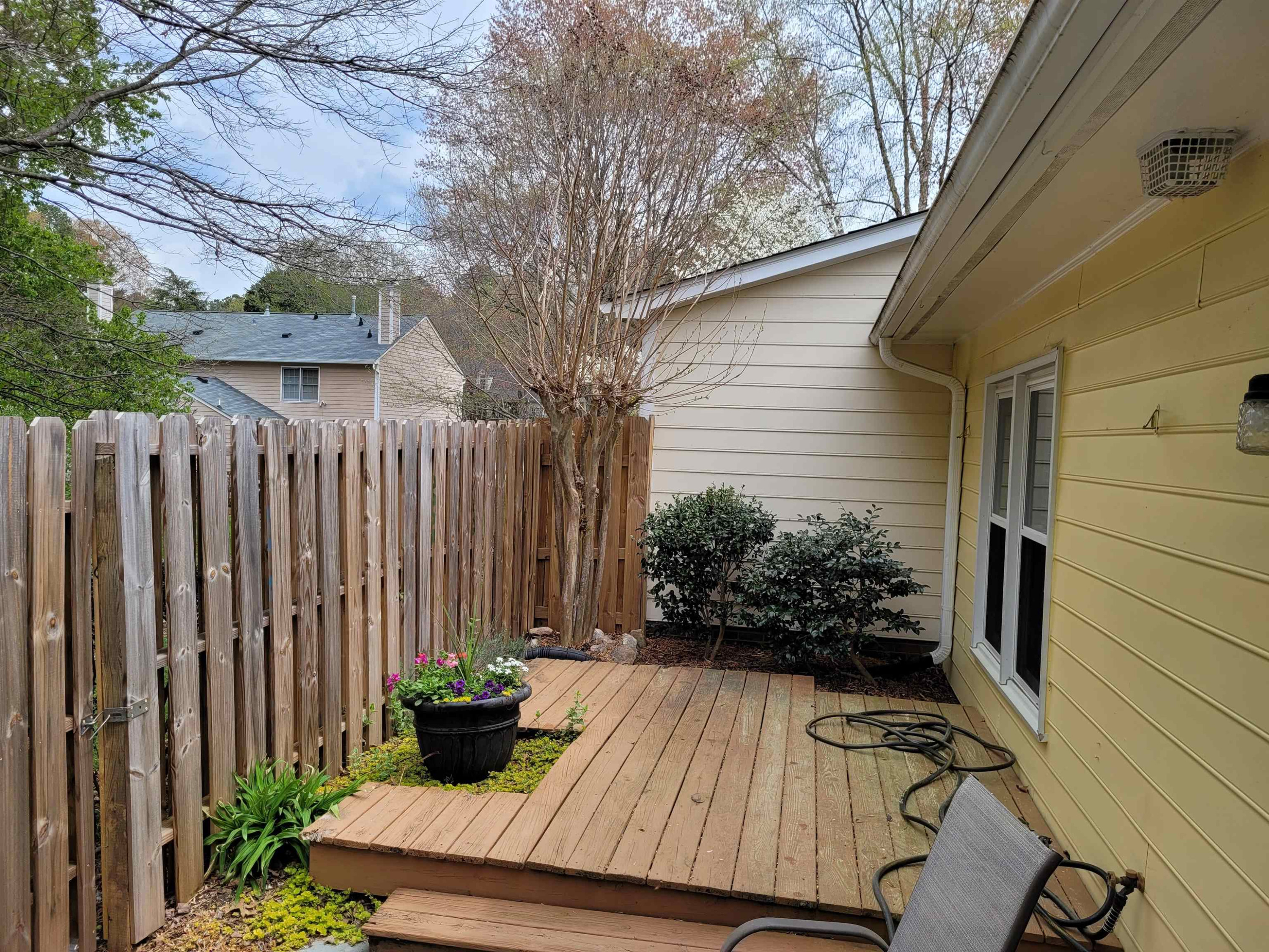 2612 Cottage Circle Raleigh, NC 27613 - Photo 22 of 25 Photo 22