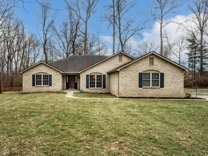 $550,000 | 1085 Fleetwood Drive, Indianapolis, IN 46228