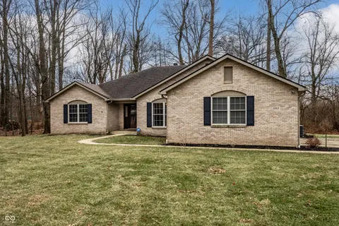 $550,000 | 1085 Fleetwood Drive, Indianapolis, IN 46228