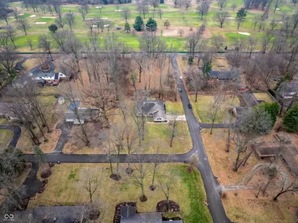 $550,000 | 1085 Fleetwood Drive, Indianapolis, IN 46228