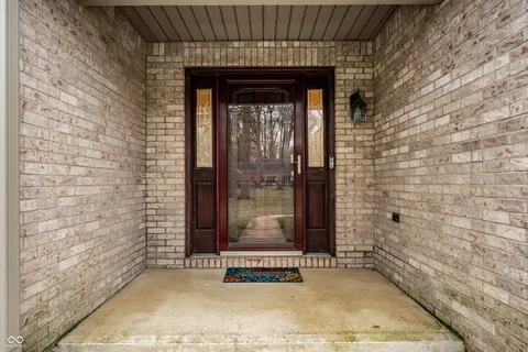 $550,000 | 1085 Fleetwood Drive, Indianapolis, IN 46228