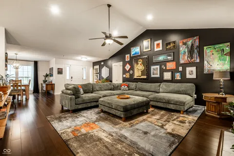 $550,000 | 1085 Fleetwood Drive, Indianapolis, IN 46228