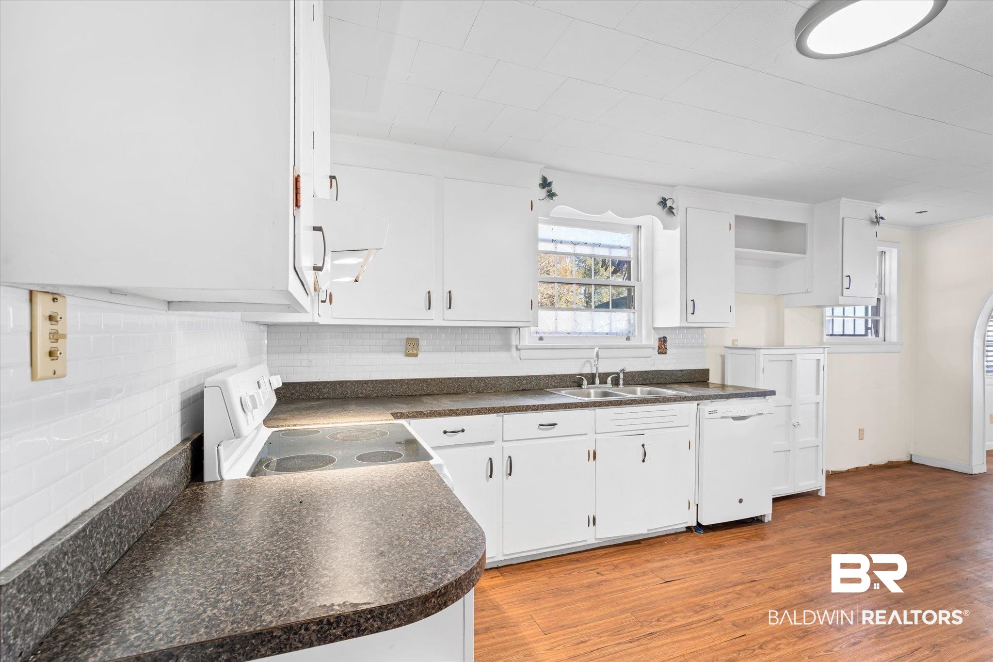 4170 Bayfront Road Mobile, AL 36605 - Photo 7 of 33