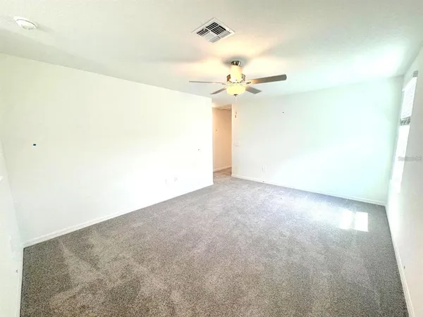 $2,700 | 11476 Radiant Shr Loop, San Antonio, FL 33576