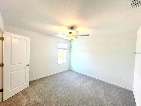 $2,700 | 11476 Radiant Shr Loop, San Antonio, FL 33576