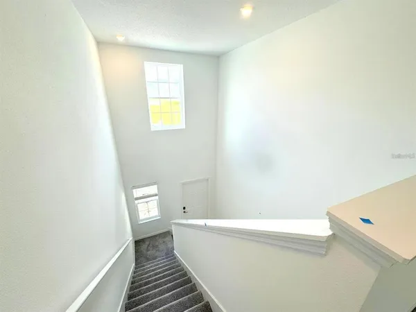 $2,700 | 11476 Radiant Shr Loop, San Antonio, FL 33576