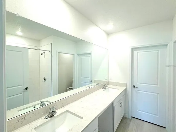 $2,700 | 11476 Radiant Shr Loop, San Antonio, FL 33576