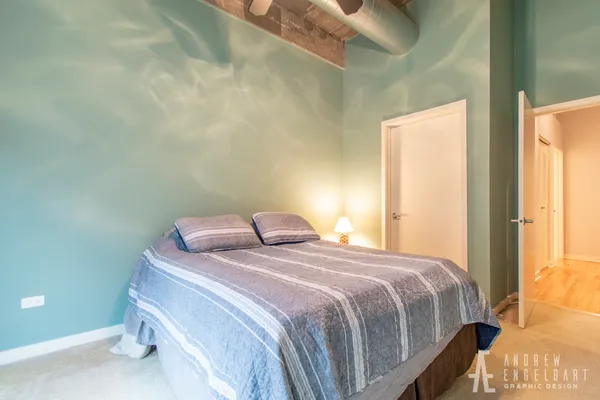 $2,300 | 1033 West 14th Place, Unit 114, Chicago, IL 60608