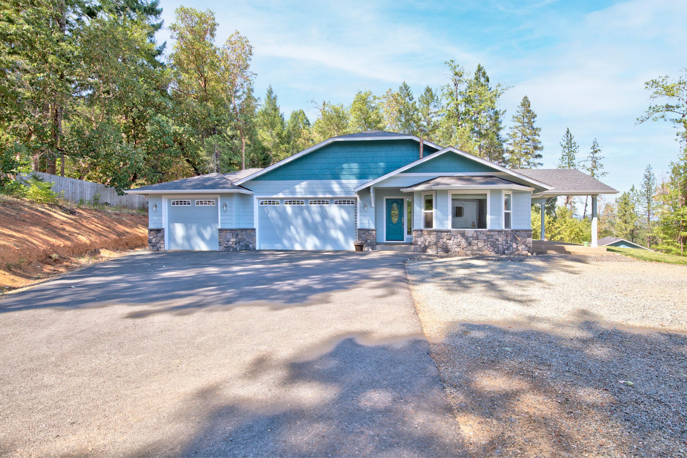 328 Rockinghorse Drive Grants Pass, OR 97527 - Photo 1 of 2 Front