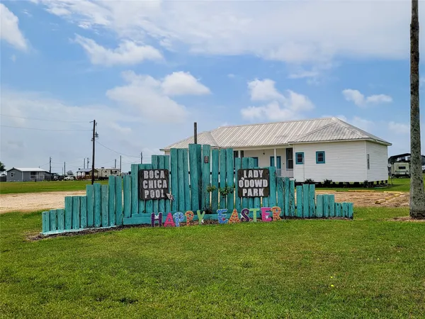 $228,000 | 376 Haddock Drive, Palacios, TX 77465