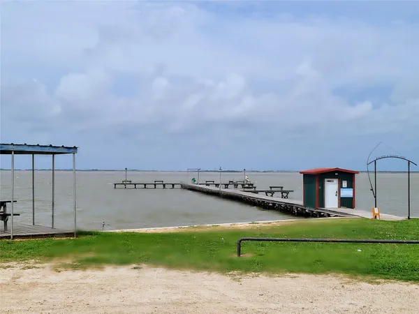 $228,000 | 376 Haddock Drive, Palacios, TX 77465