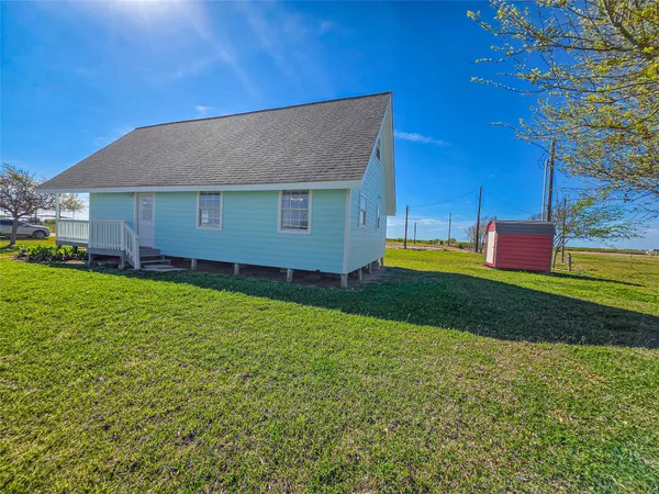 $228,000 | 376 Haddock Drive, Palacios, TX 77465