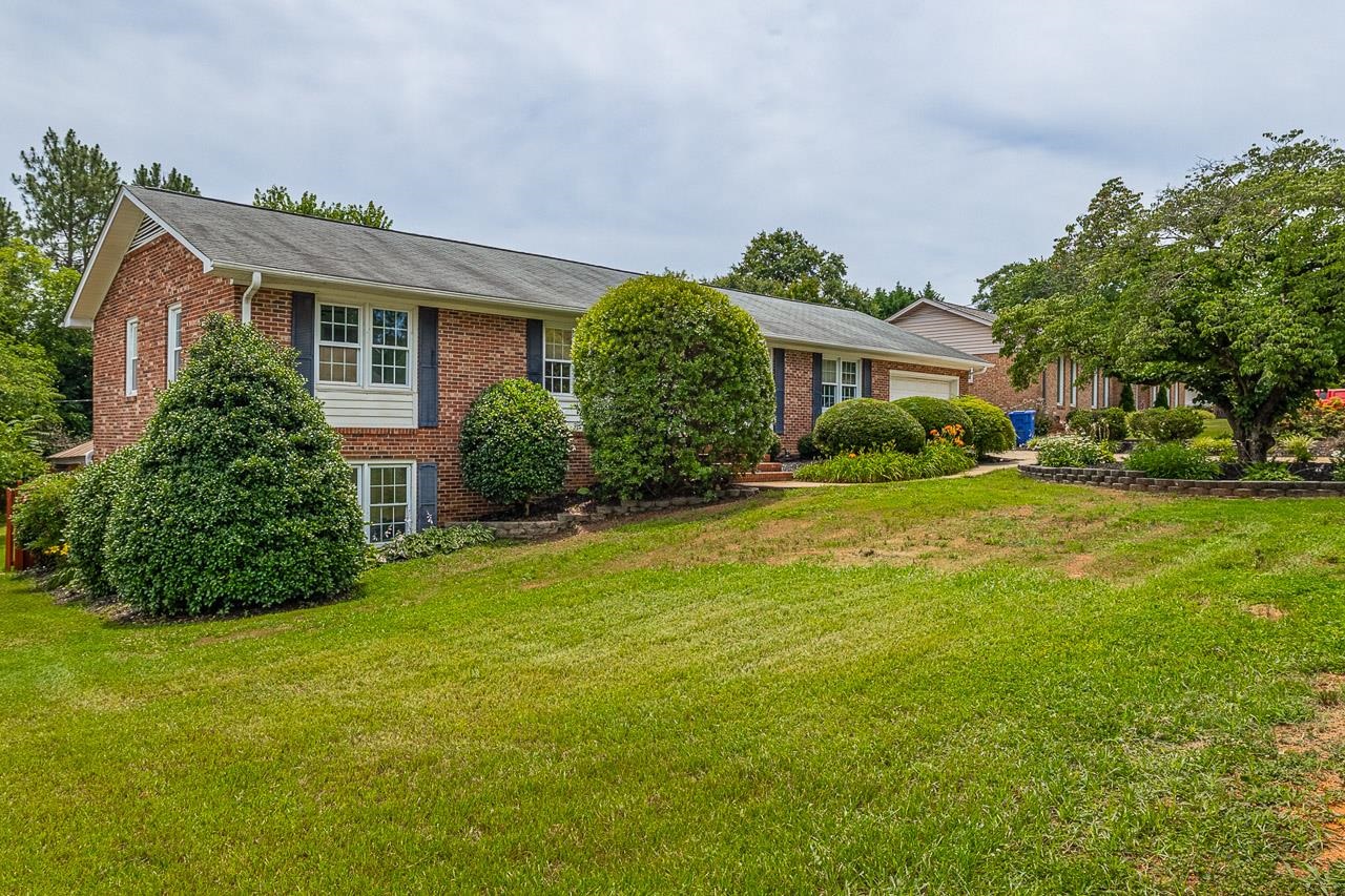 304 Del Norte Road Greenville, SC 29615 - Photo 1 of 50