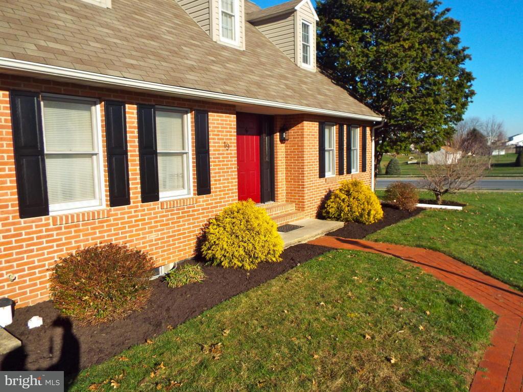 19 Carriage Road Palmyra, PA 17078 - Photo 2 of 19 Gallery Image 2