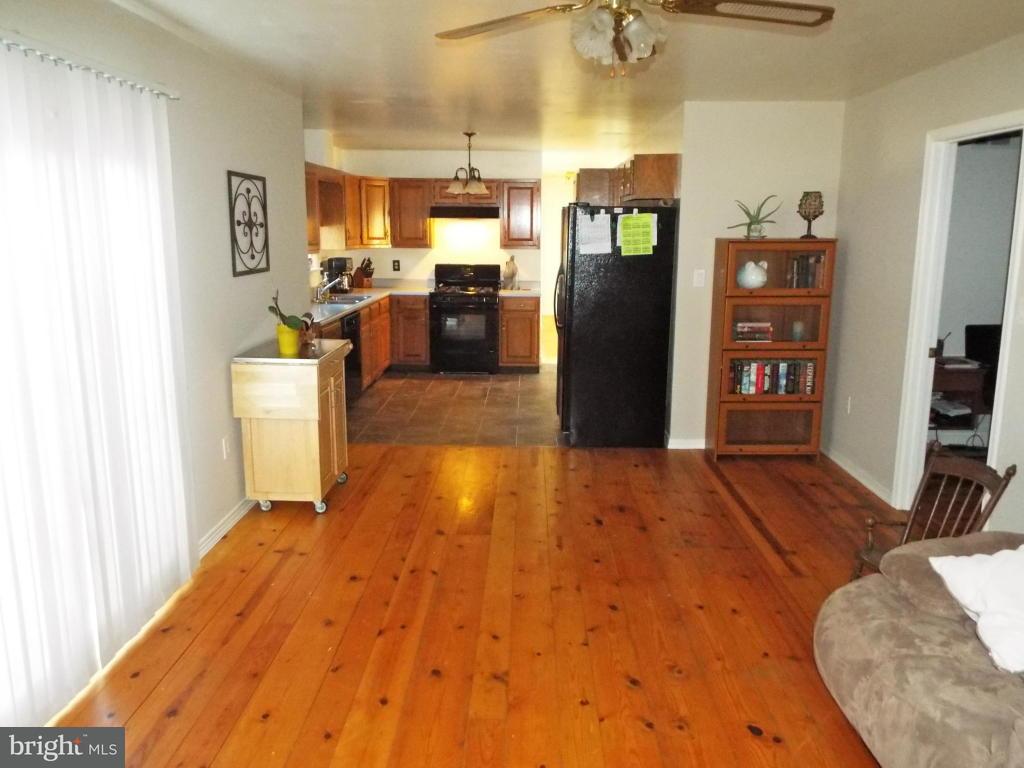 19 Carriage Road Palmyra, PA 17078 - Photo 16 of 19 Gallery Image 16