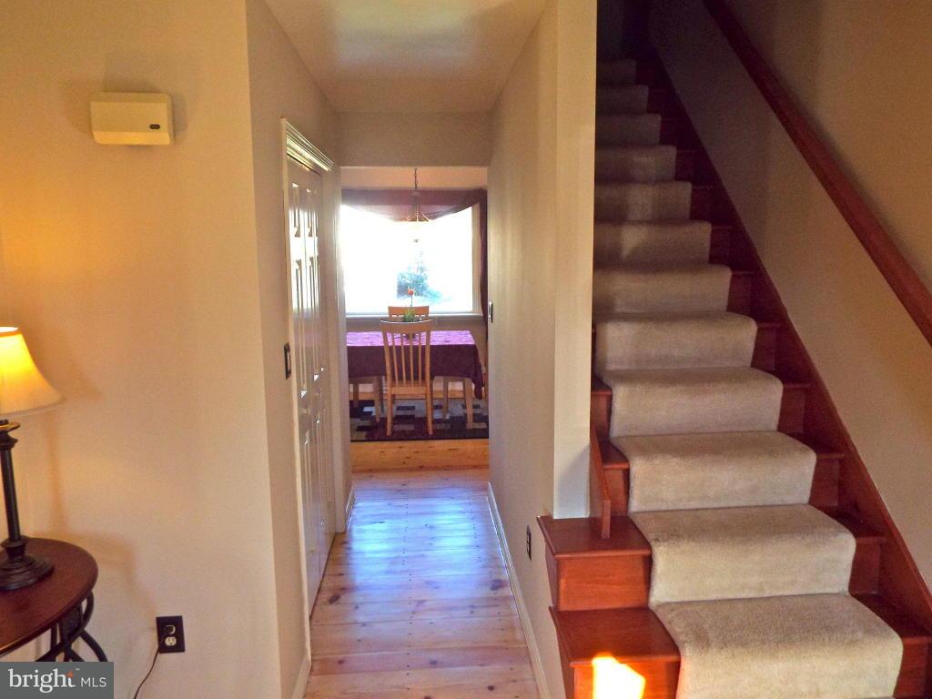 19 Carriage Road Palmyra, PA 17078 - Photo 4 of 19 Gallery Image 4