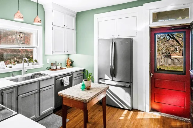 $237,000 | 411 Willard Avenue, Bloomington, IL 61701