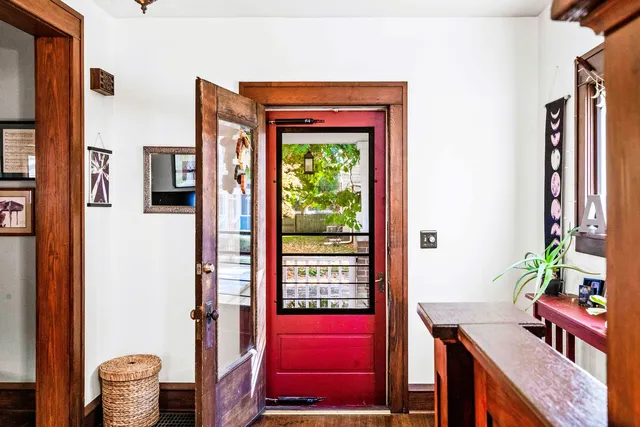 $237,000 | 411 Willard Avenue, Bloomington, IL 61701