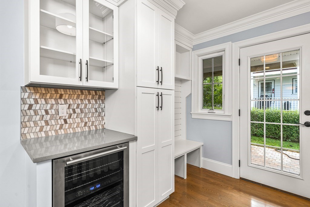 22 Priest Road, Unit 1 Watertown, MA 02472 - Photo 7 of 30 Gallery Image 7