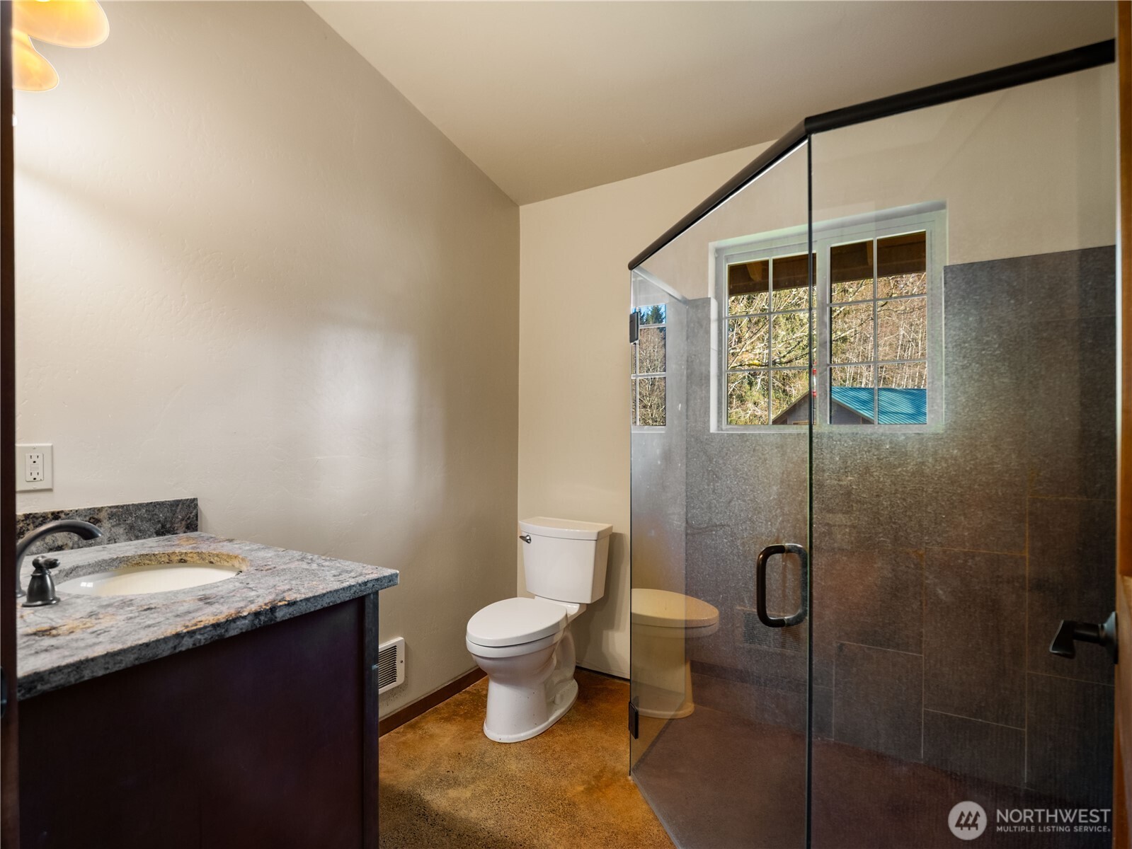 2298 Undie Road Forks, WA 98331 - Photo 18 of 37