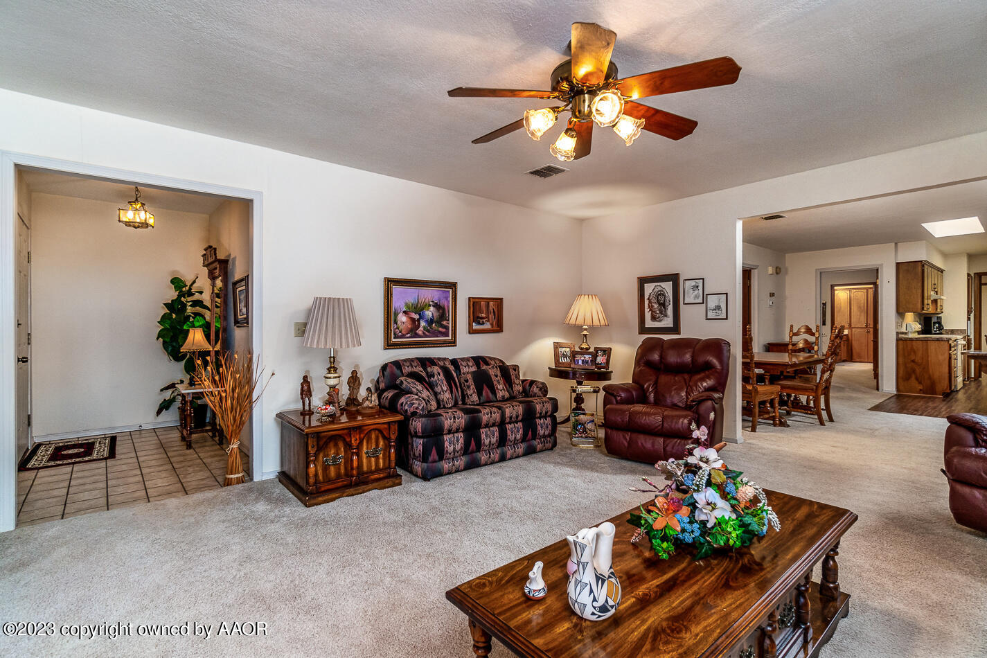 3406 Gladstone Lane Amarillo, TX 79121 - Photo 5 of 21 a living room with furniture