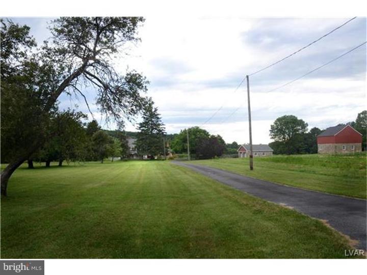 5902 Vera Cruz Road Emmaus, PA 18049 - Photo 2 of 23 Gallery Image 2