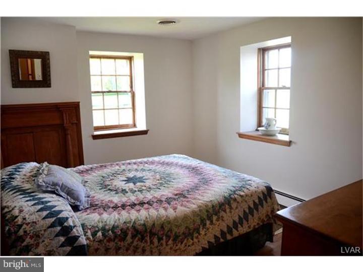 5902 Vera Cruz Road Emmaus, PA 18049 - Photo 16 of 23 Gallery Image 16