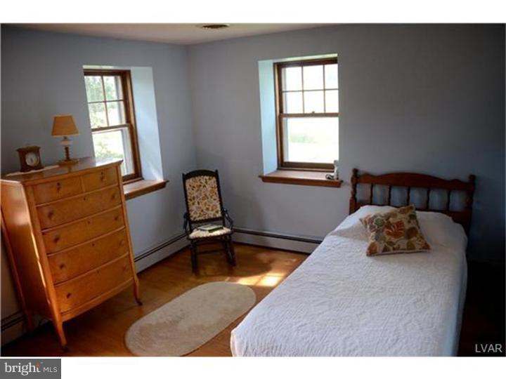 5902 Vera Cruz Road Emmaus, PA 18049 - Photo 17 of 23 Gallery Image 17