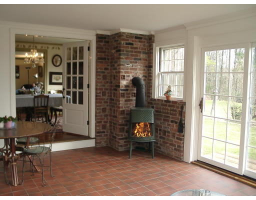22 Montgomery Road Southampton, MA 01073 - Photo 12 of 13