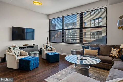$299,000 | 1100 South Broad Street, Unit 515C, Philadelphia, PA 19146