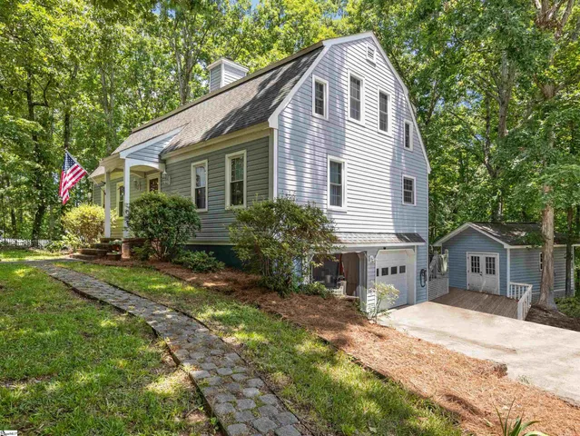 $268,500 | 217 Chatham Court, Greenwood, SC 29649