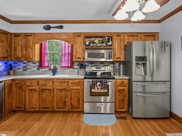 $268,500 | 217 Chatham Court, Greenwood, SC 29649