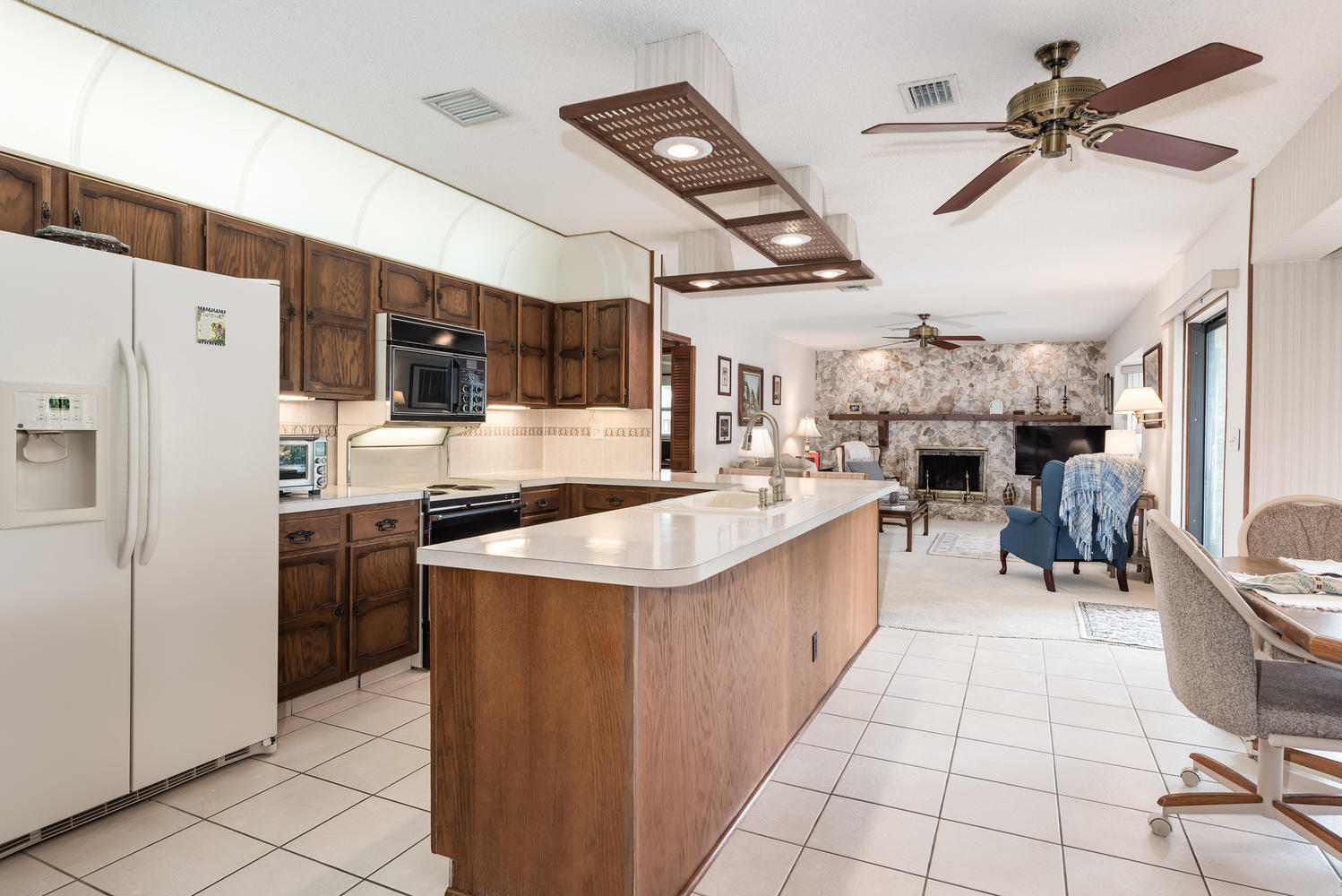6742 Entrada Place Boca Raton, FL 33433 - Photo 8 of 29 Must See Property-large-008-009-Family S
