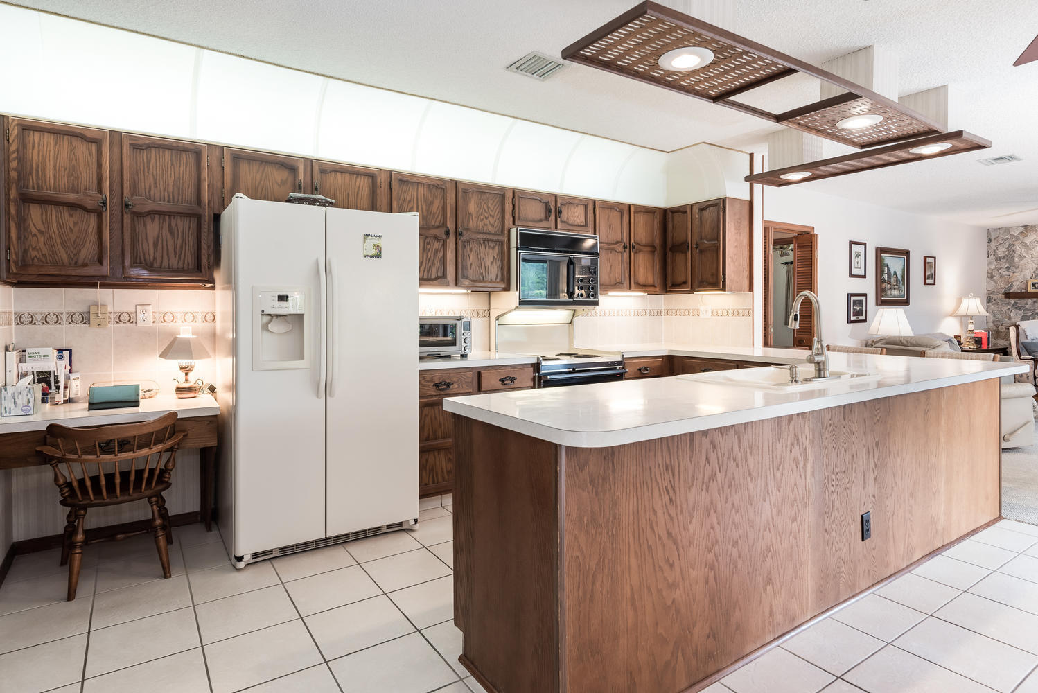 6742 Entrada Place Boca Raton, FL 33433 - Photo 9 of 29 Must See Property-large-009-011-Kitchen-